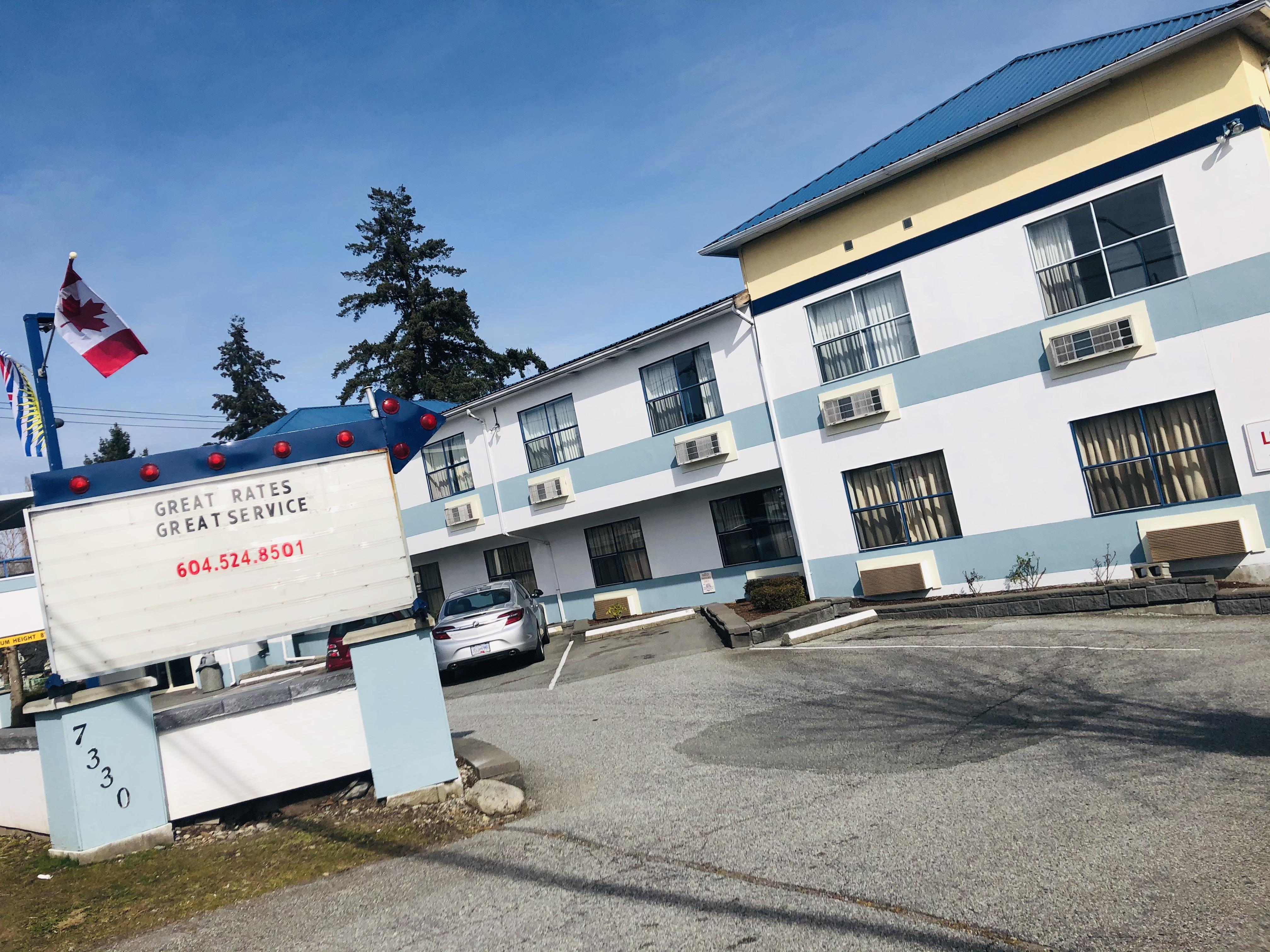 Happy Day Inn Burnaby Eksteriør billede