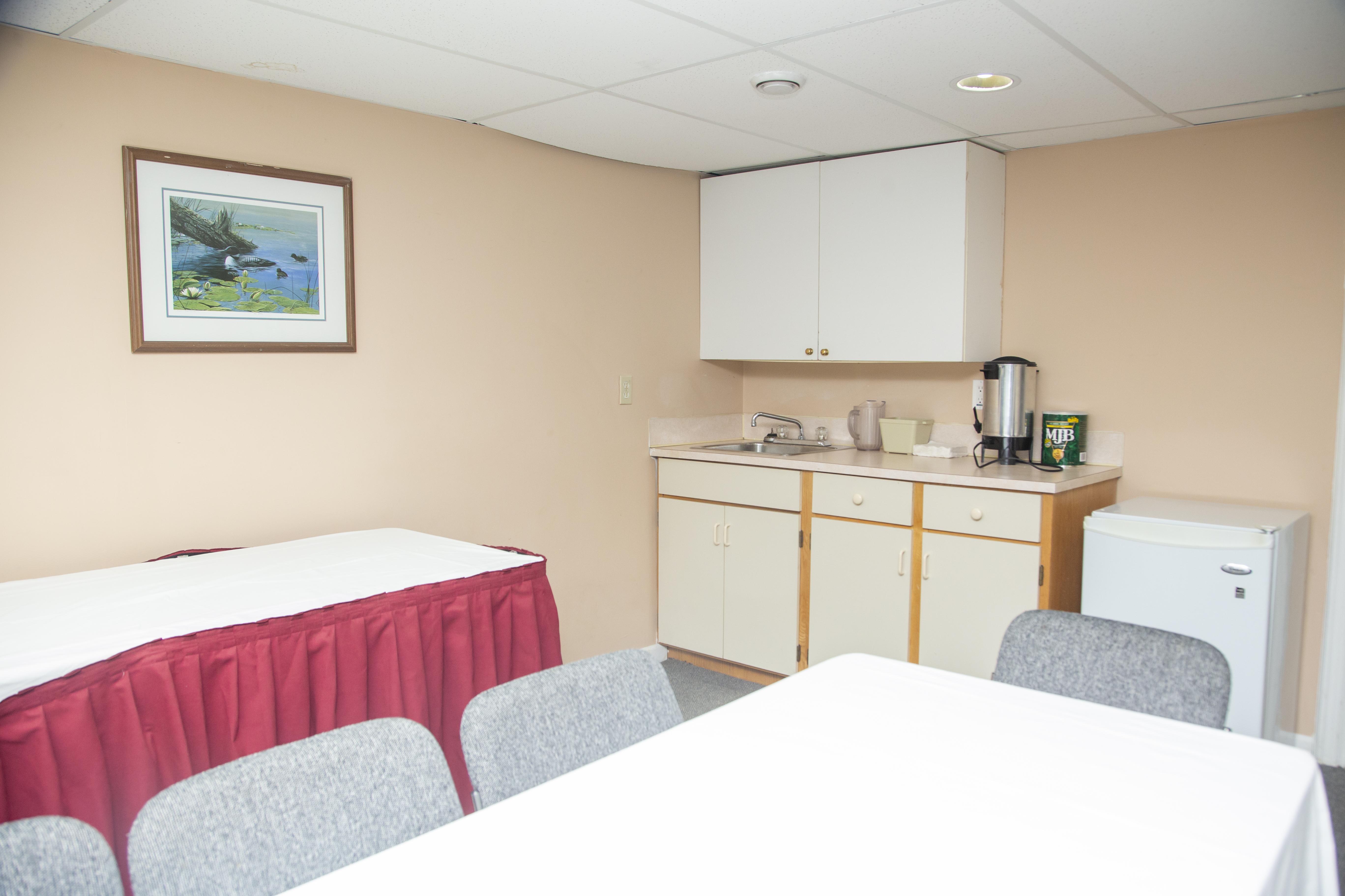 Happy Day Inn Burnaby Eksteriør billede