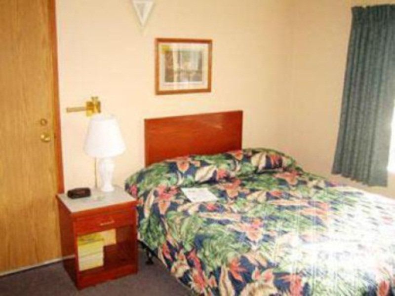 Happy Day Inn Burnaby Eksteriør billede